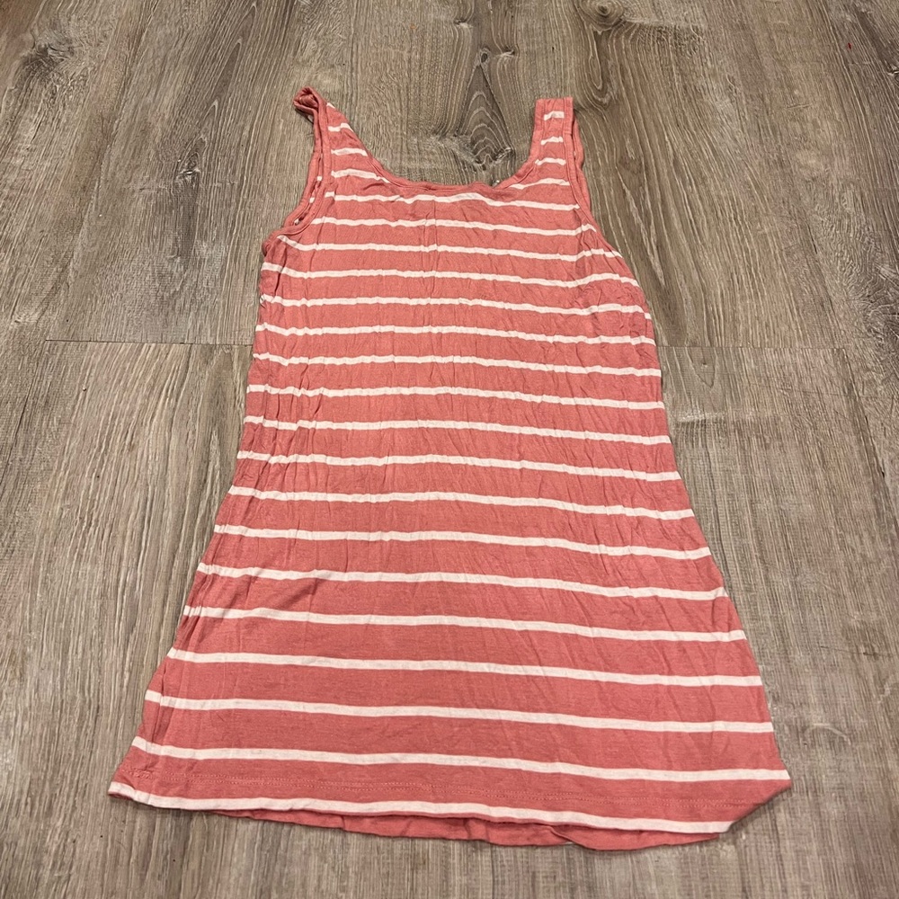 Zenana Outfitters Large Pink and White Striped Tank Top